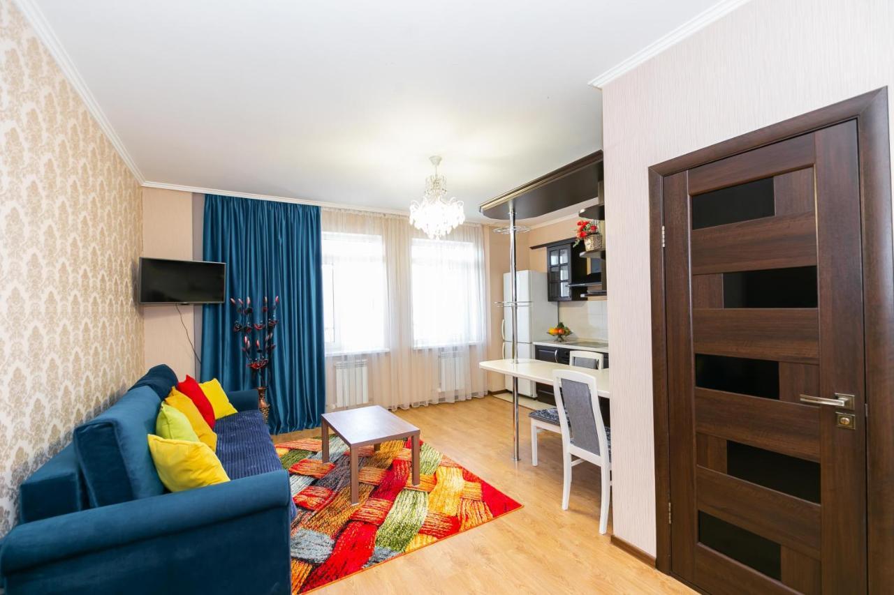 В Promenade Expo Квартира С Романтическим Видом Astana Exteriör bild